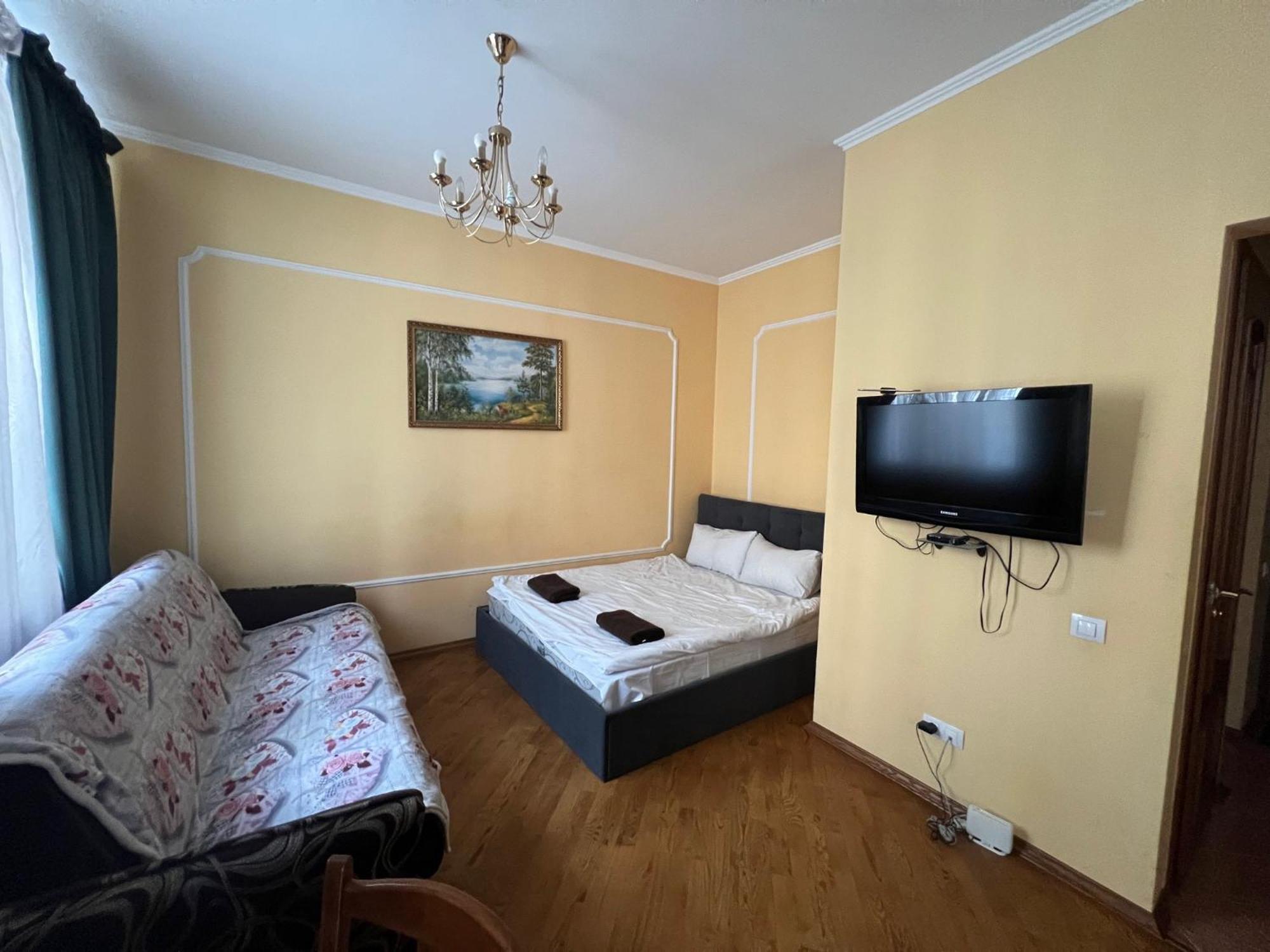 Central House Lviv Exterior photo